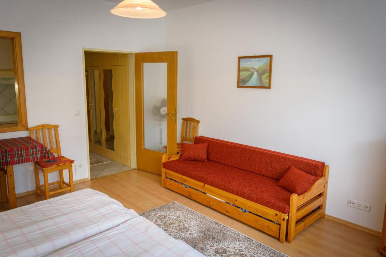 Erika Apartman Sárvár Zewnętrze zdjęcie