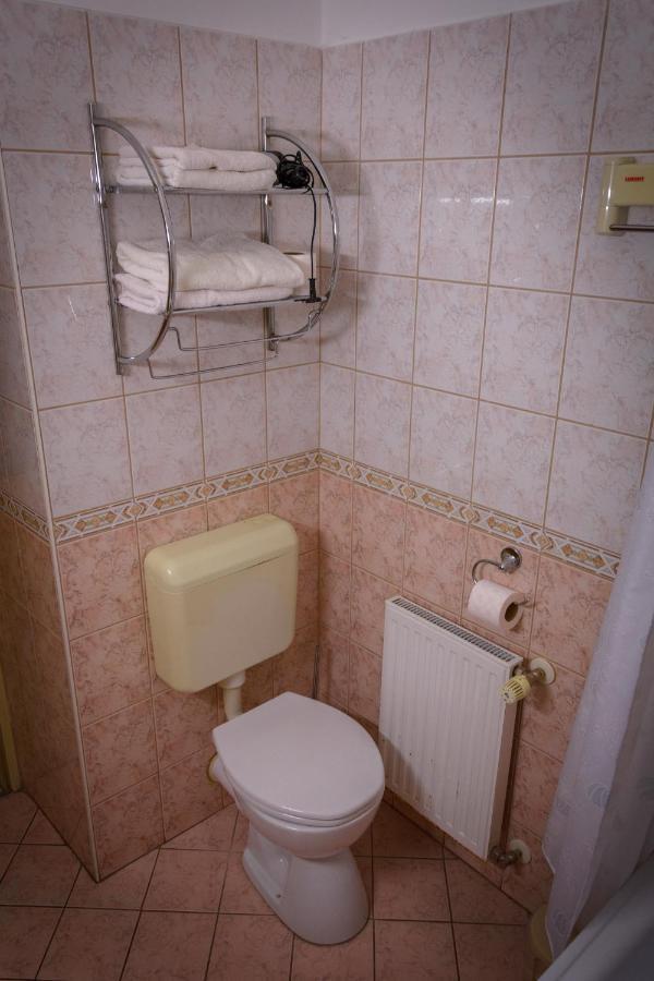 Erika Apartman Sárvár Zewnętrze zdjęcie