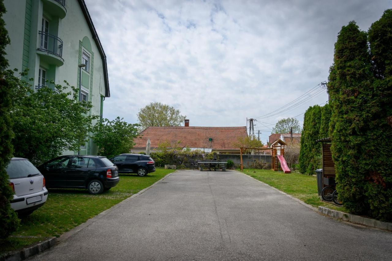 Erika Apartman Sárvár Zewnętrze zdjęcie